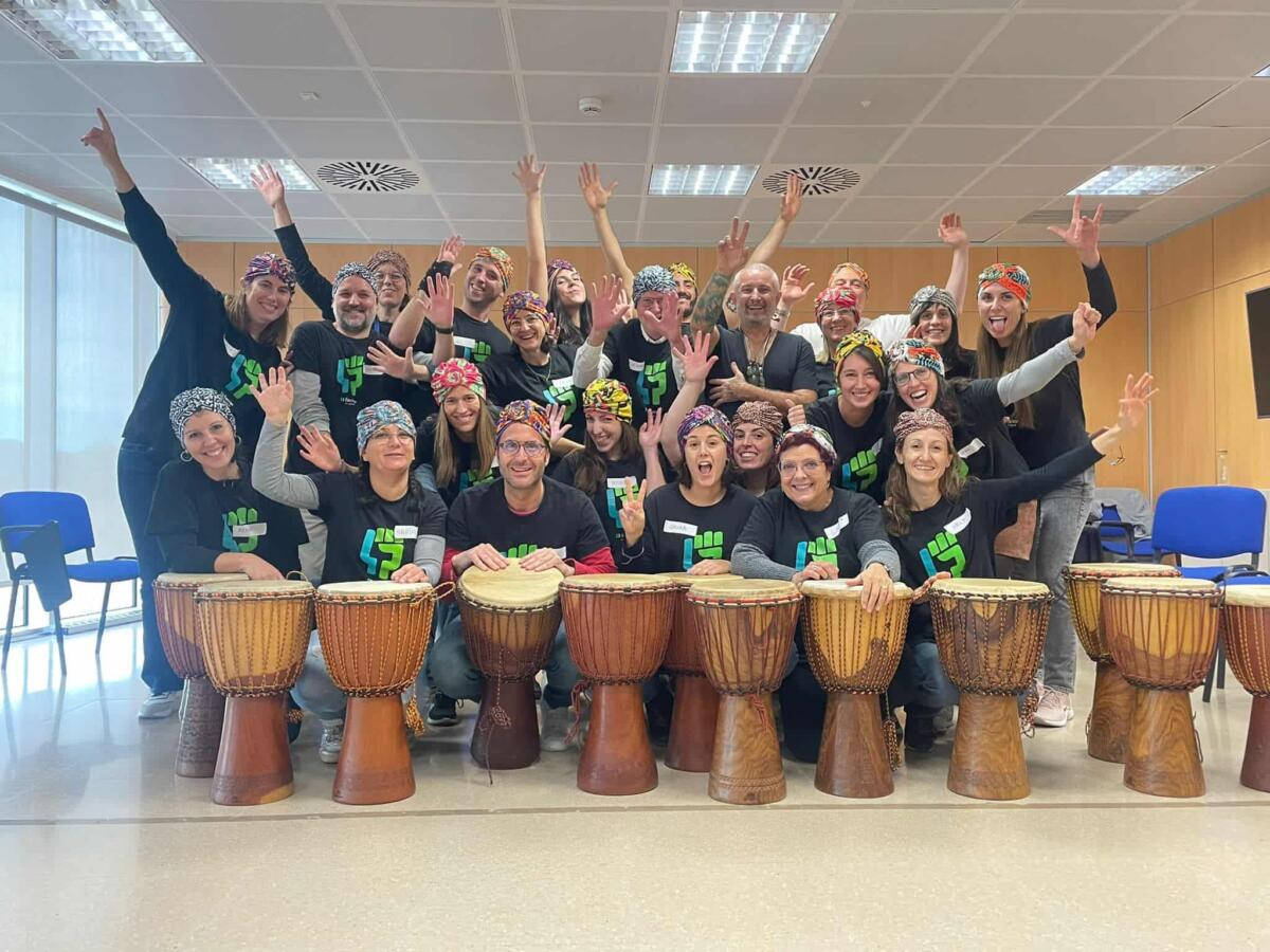 Percusión Africana: Crea una Canción en Equipo