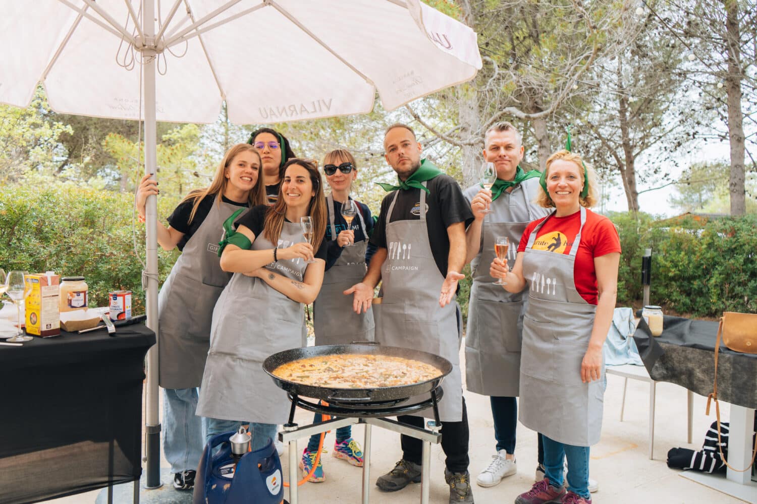 team building paella a barcelona