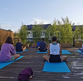 team building yoga en barcelona